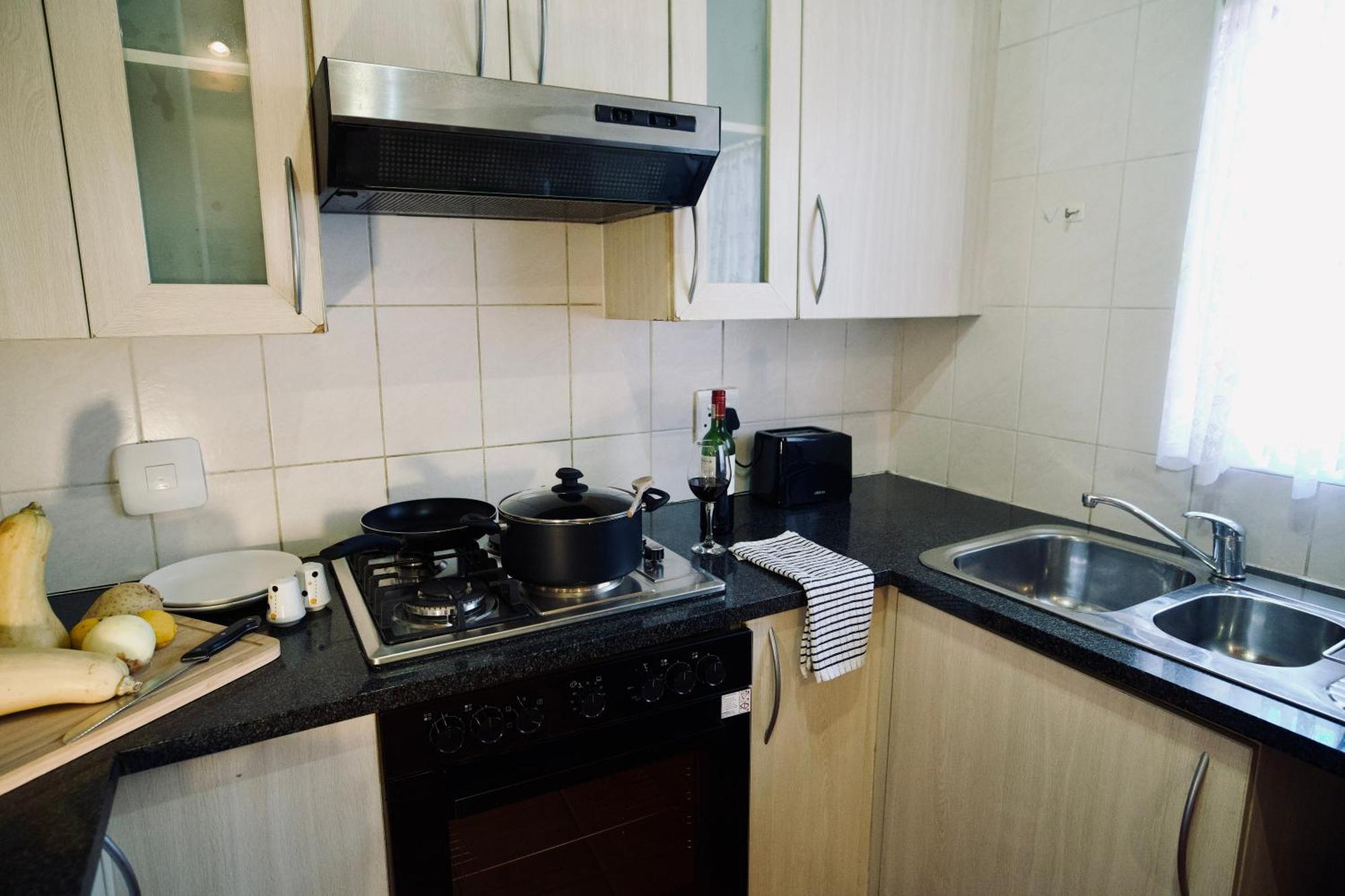 Apartment Palm Haven 5 Min Drive To Carlswald Centre *