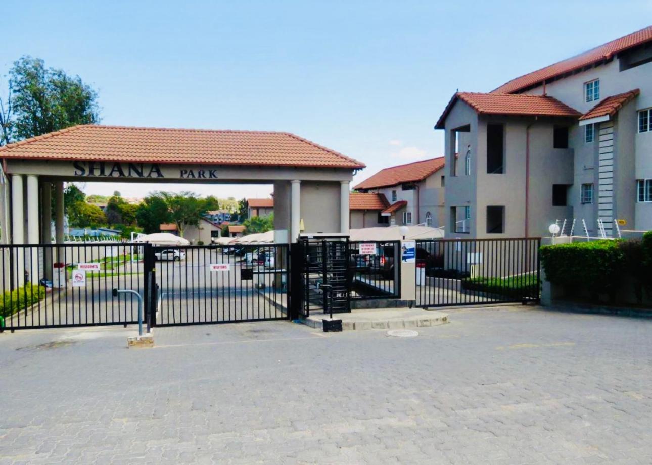Palm Haven 5 Min Drive To Carlswald Centre Apartment Midrand