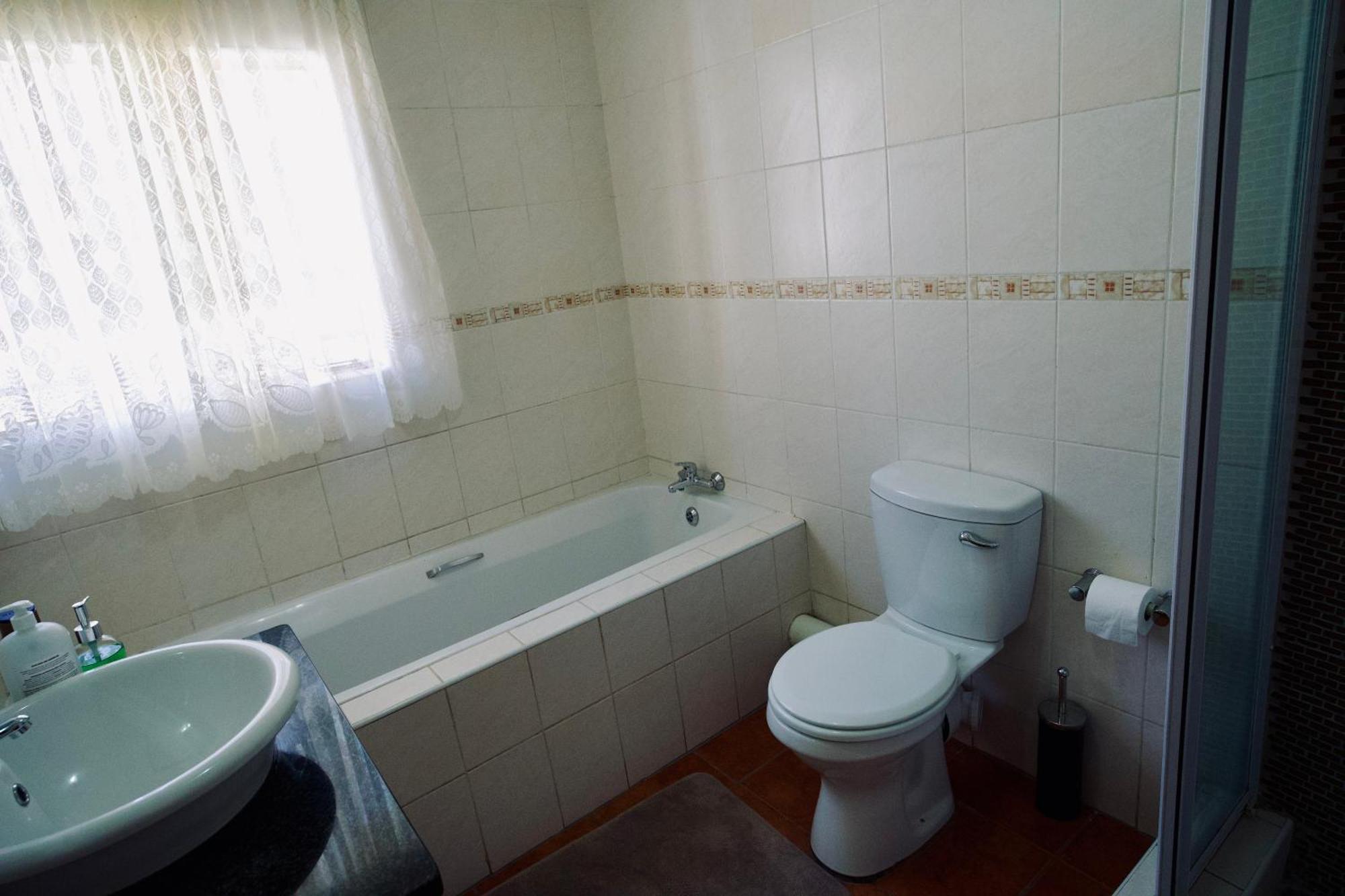 Palm Haven 5 Min Drive To Carlswald Centre Apartment Midrand